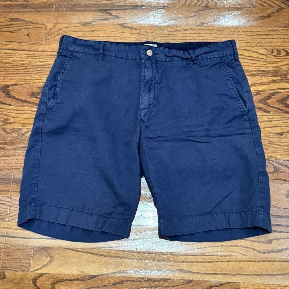 Faherty Navy Blue Linen Blend Shorts. Size 34